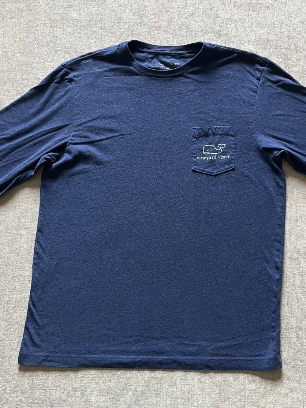 Vineyard Vines Long Sleeve Whale T-Shirt Men M Blue 100% Cotton Logo Casual